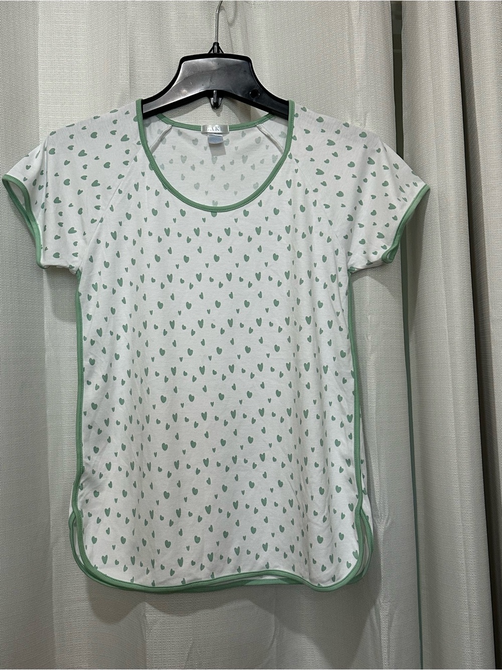 Lake brand luxury Women's White Short-Sleeve Pajama Top with Mint Heart Print